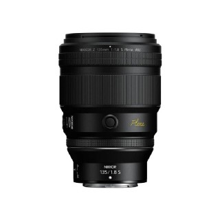 Nikon Z 135mm f/1.8 S Plena