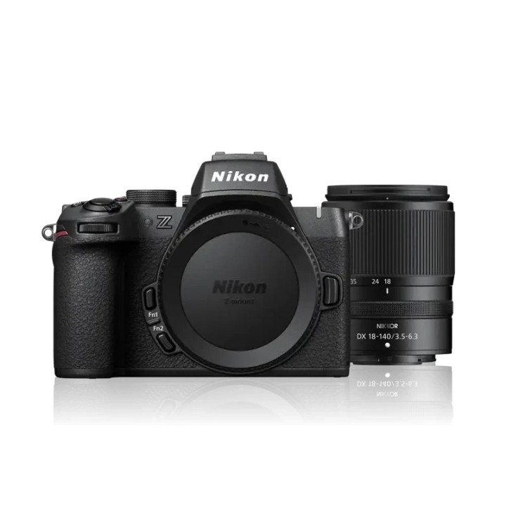 Nikon Z50 + Nikkor Z DX 18-140mm